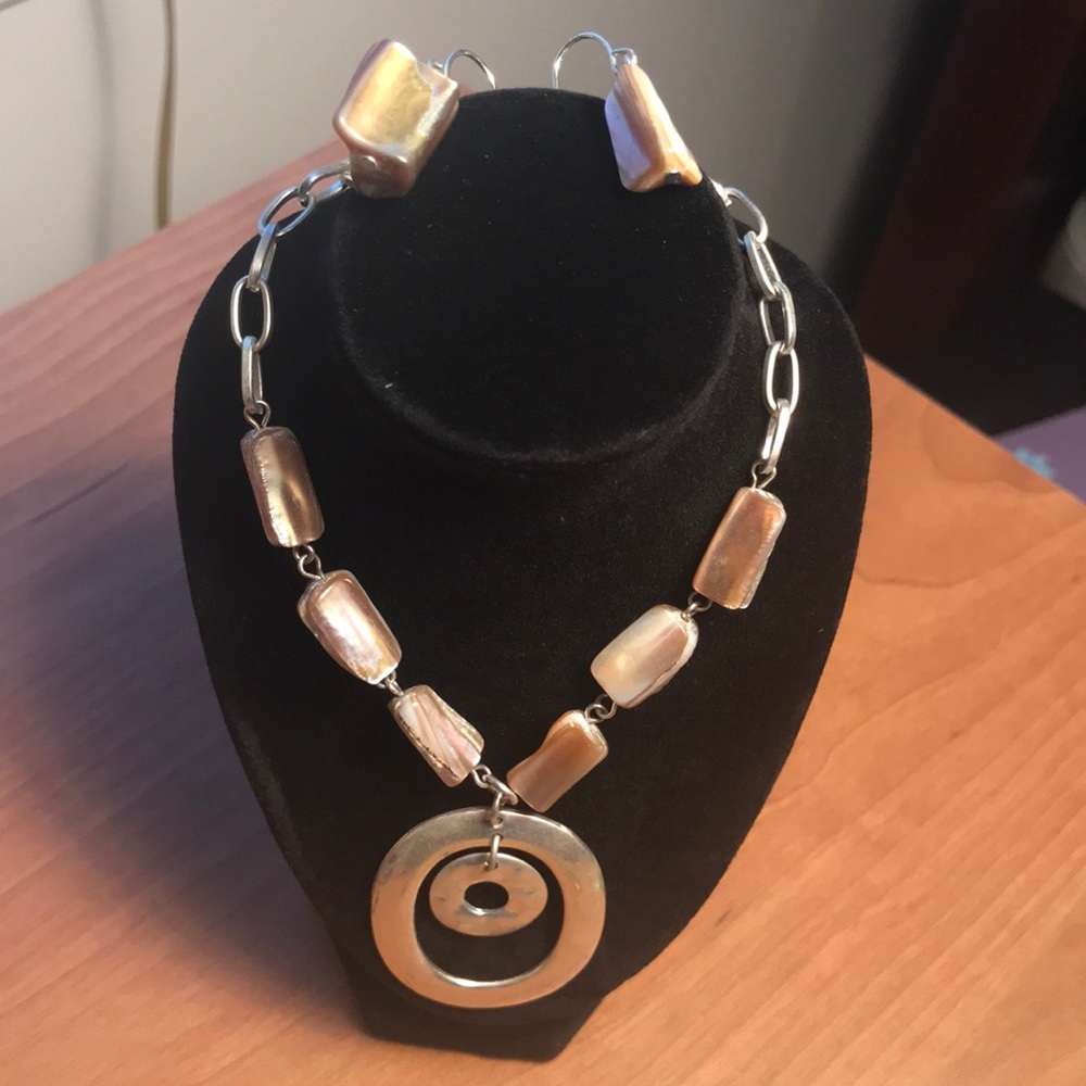 Necklace and earring set